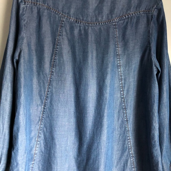Cloth & Stone Chambray Jean Button Down Shirt - Picture 3 of 7